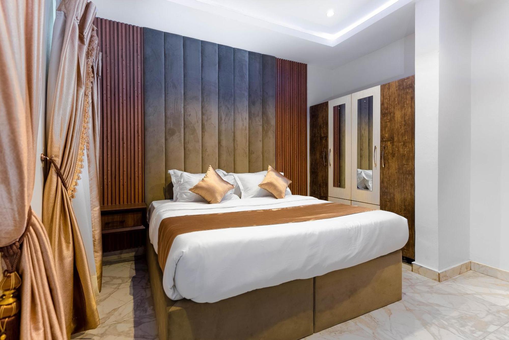 God'S Touch Apartments Remi Fani Kayode Gra. Ikeja Luaran gambar
