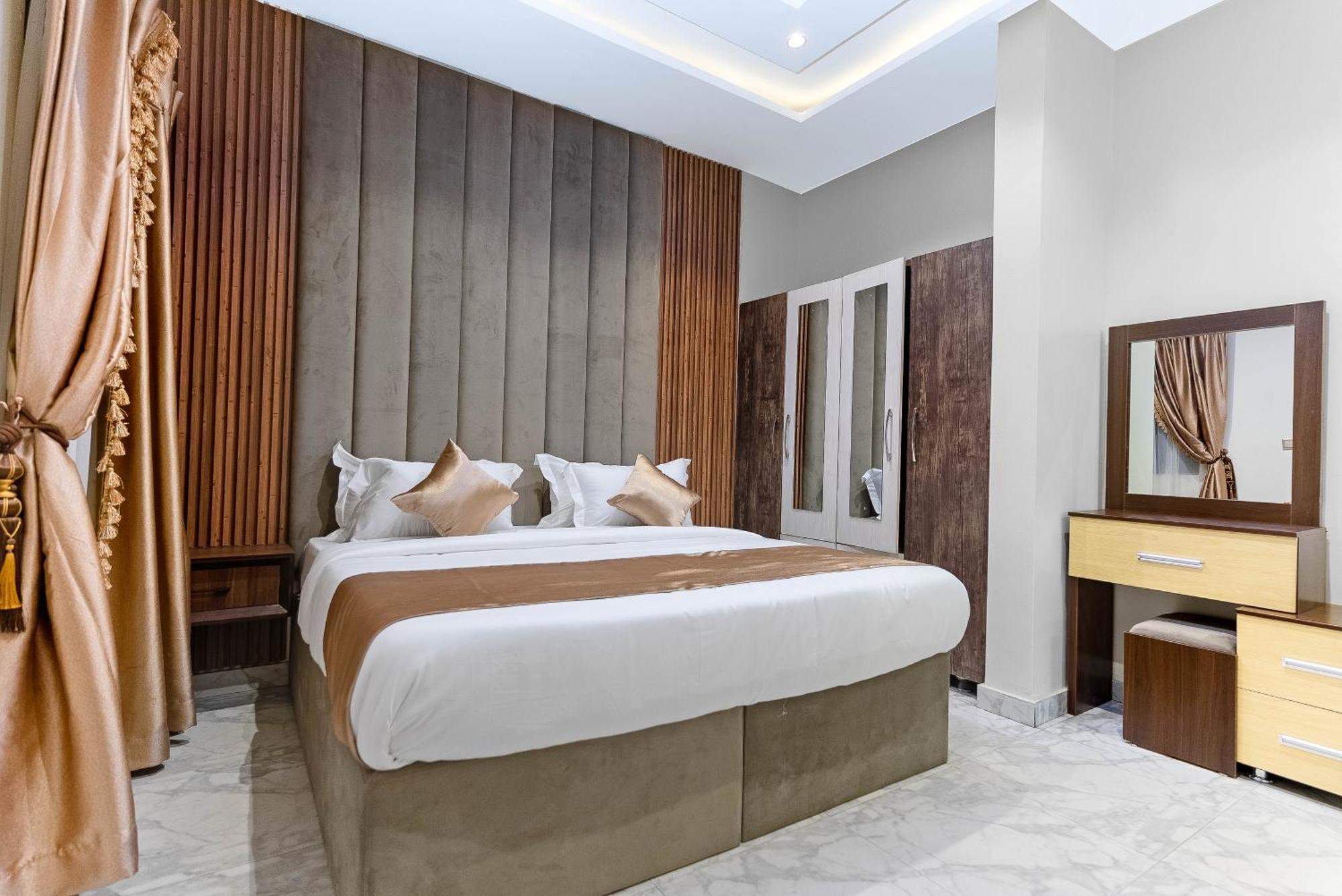 God'S Touch Apartments Remi Fani Kayode Gra. Ikeja Luaran gambar